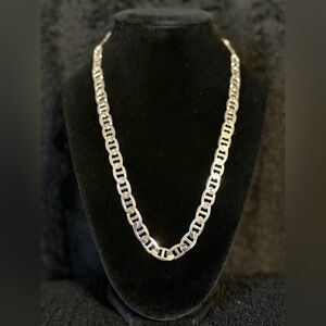 Elegant Silver Chain Necklace